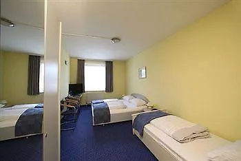 Albatros Airport Hotel 3*