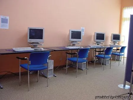 Albatros Airport Hotel 3*