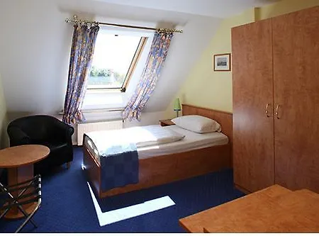 Hotel Albatros Airport