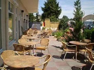 Hotel Albatros Airport