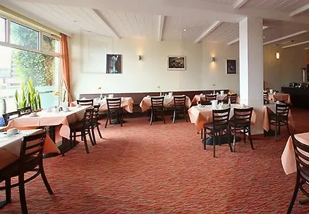 Albatros Airport Мёрфэльден-Вальдорф